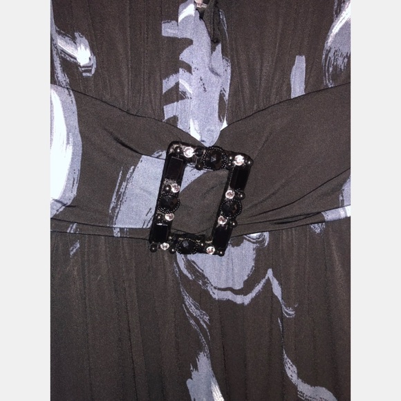 Dress - Picture 2 of 5